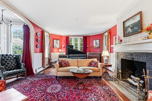 2-207 Williams St, Providence, RI, 02906-3047 | Card Image