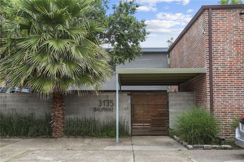 apt-a10-3135 Dauphine St, New Orleans, LA, 70117-6750 | Card Image