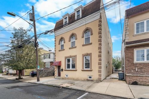 82 E 26th St, Bayonne, NJ, 07002-4964 | Card Image