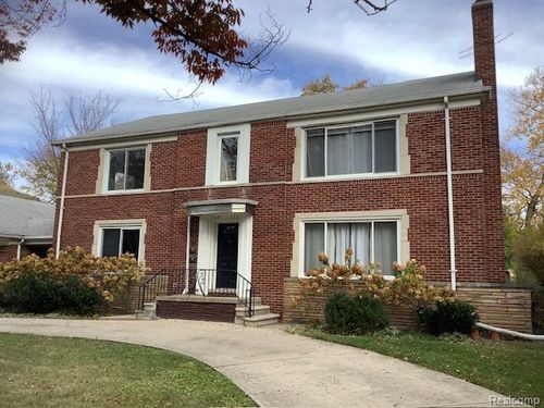 734 Harcourt Rd, Grosse Pointe Park, MI, 48230-1832 | Card Image