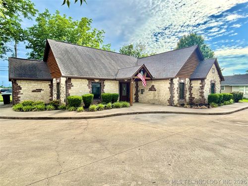 502 W Main Street, Stigler, OK, 74462 | Card Image
