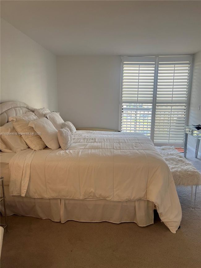 APT-1103 - 3100 N Highway A1a, Condo with 2 bedrooms, 2 bathrooms and null parking in Hutchinson Island FL | Image 11