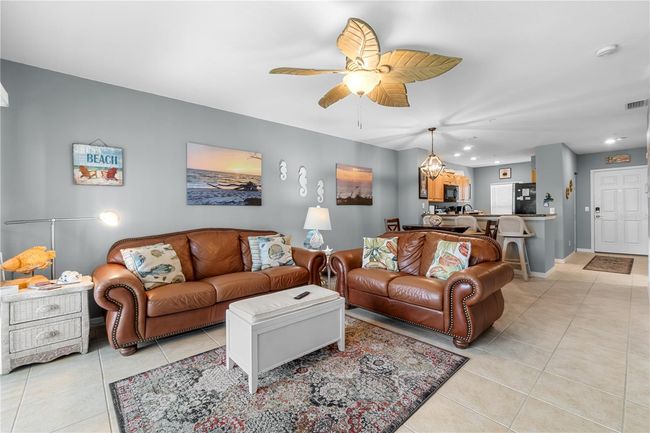 Living Room | Image 14