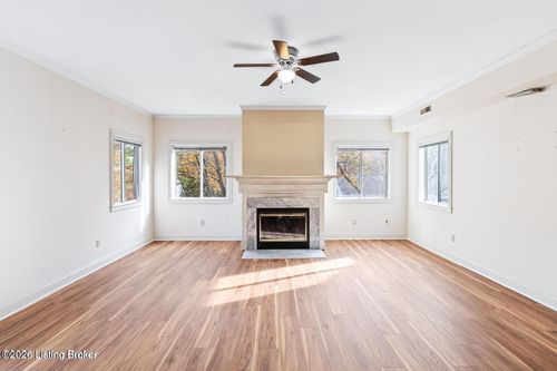 52-750 Zorn Ave, Louisville, KY, 40206-3501 | Card Image