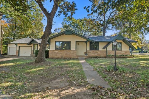 9666 Sycamore St, Claremore, OK, 74017-0062 | Card Image