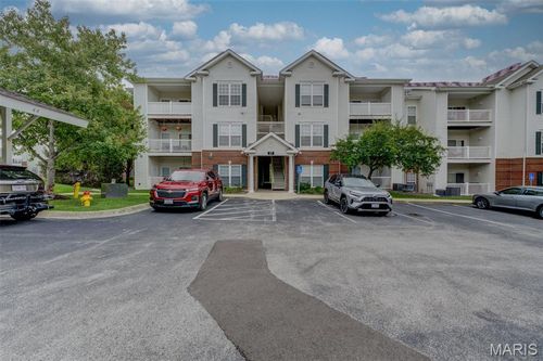 201-37 Kassebaum Lane, St Louis, MO, 63129 | Card Image