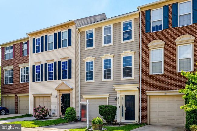 45509 Trail Run Ter, Townhouse with 3 bedrooms, 3 bathrooms and null parking in STERLING VA | Image 4