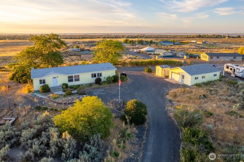 5486 Road 8.3 Se, Othello, WA, 99344-8703 | Card Image