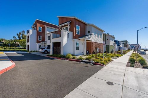 2666 Franz Kafka Ave, Santa Rosa, CA, 95404-6416 | Card Image