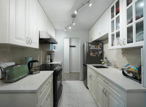 106-7591 Moffatt Rd, Richmond, BC, V6Y1X9 | Card Image