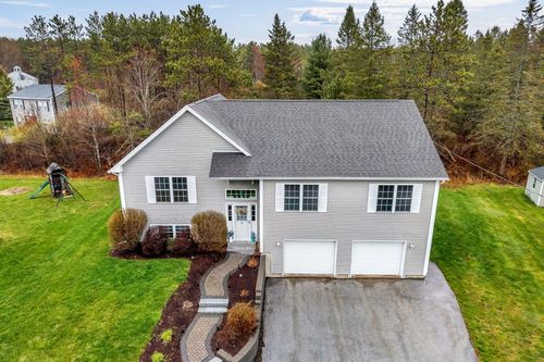 19 Deer Pond Lane, Bangor, ME, 04401 | Card Image
