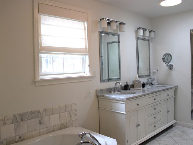 51 Hannah Dr, House other with 5 bedrooms, 3 bathrooms and null parking in Hollis NH | Image 31