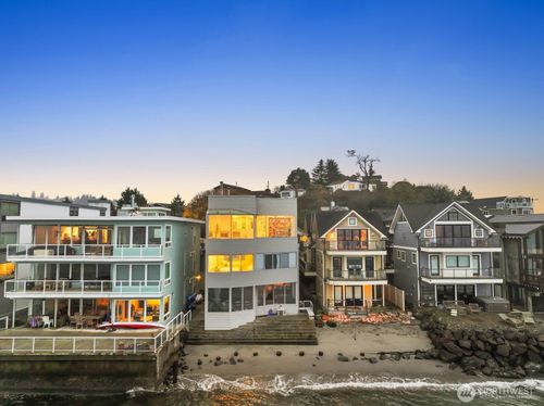 2-3089 Alki Ave Sw, Seattle, WA, 98116-2610 | Card Image