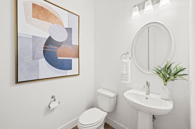 Powder Bath | Image 18
