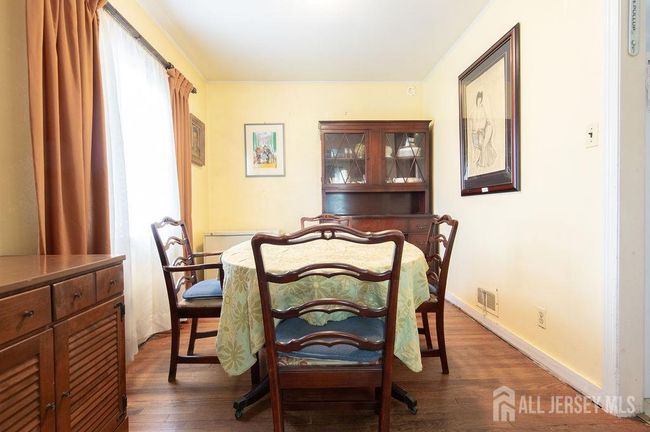 7 Walnut St, House other with 5 bedrooms, 2 bathrooms and null parking in Edison NJ | Image 10