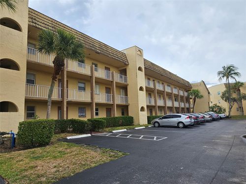 apt-305-8225 Sunrise Lakes Blvd, Sunrise, FL, 33322-1565 | Card Image