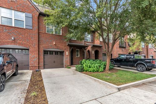 320 Coronado Pvt Cir, Hendersonville, TN, 37075-1423 | Card Image