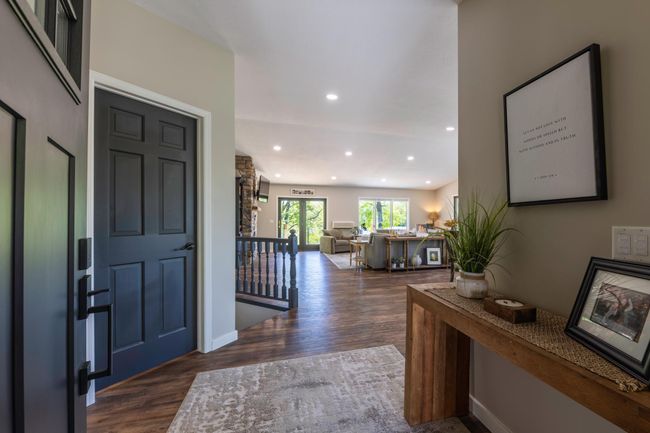 Front Entry | Image 5