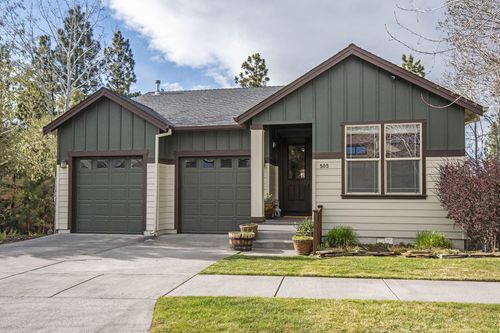 505 Nw Flagline Dr, Bend, OR, 97703-5571 | Card Image