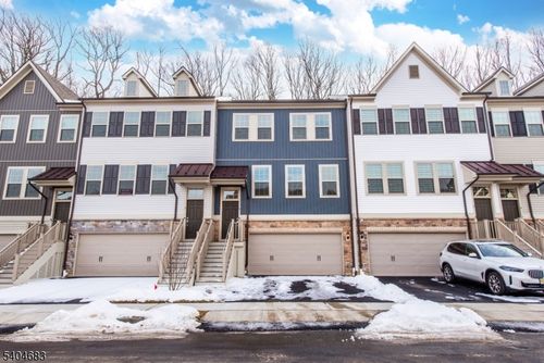 3-5 General Winds Way, Denville, NJ, 07834-3815 | Card Image