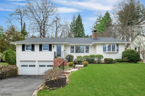 51 Albright Cir, Madison, NJ, 07940-2629 | Card Image