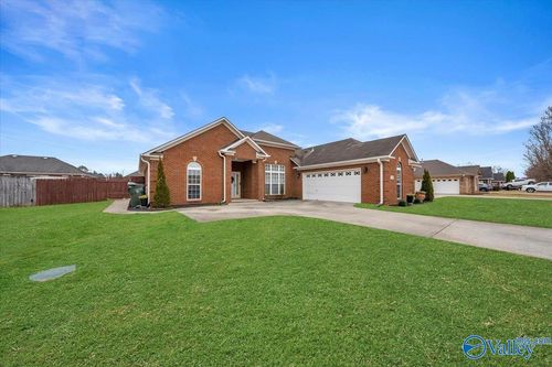 115 Brier Rose Ln, Harvest, AL, 35749-5600 | Card Image