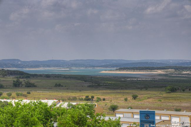 APT-6 - 1256 Cougar Dr, Condo with 2 bedrooms, 2 bathrooms and null parking in Canyon Lake TX | Image 5