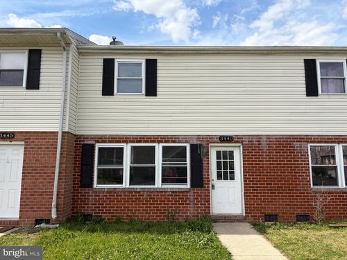3440 Gregway Dr, CHAMBERSBURG, PA, 17202-8266 | Card Image