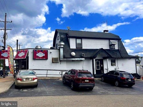 856 Chester Pike, PROSPECT PARK, PA, 19076-2146 | Card Image