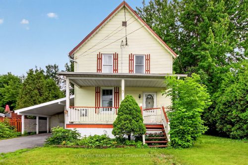 9 Maud St, Morrisburg, ON, K0C1X0 | Card Image