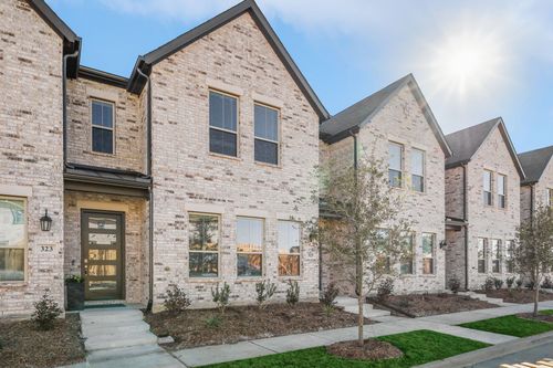 325 Colusa Dr, Lewisville, TX, 75056-6795 | Card Image