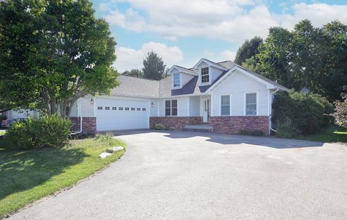 413 Maple Ln, Williams Bay, WI, 53191-9541 | Card Image