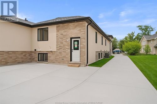 2459-1 Front Rd, Lasalle, ON, N9J | Card Image