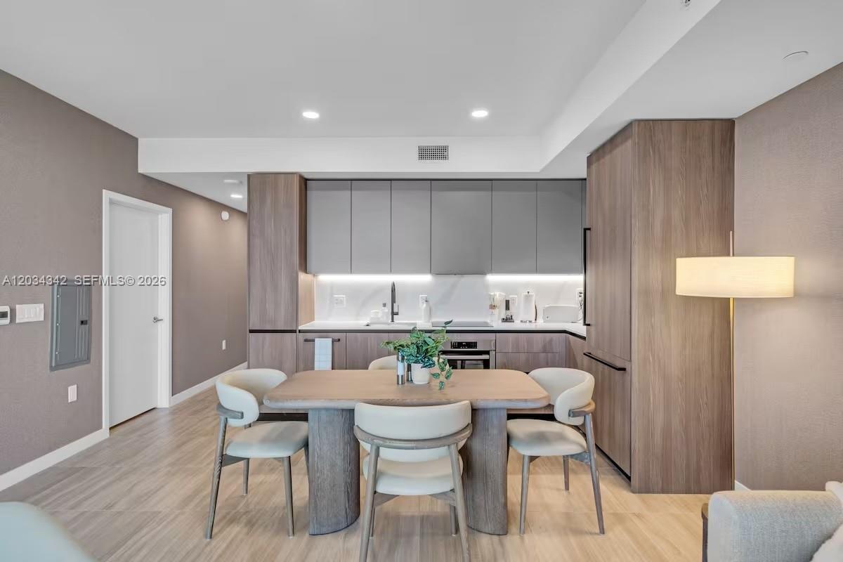 Residential Lease in Miami Beach