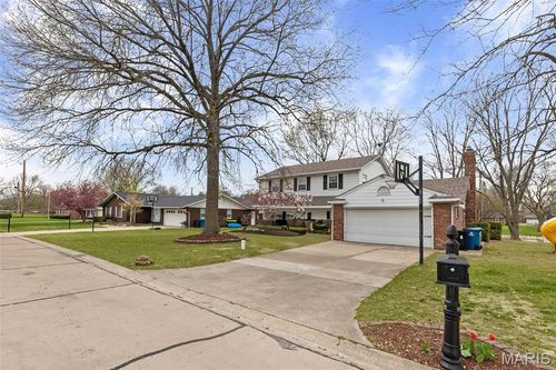 604 Porpoise Dr, Highland, IL, 62249-1754 | Card Image