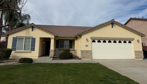 2020 W Bristol Ln, Hanford, CA, 93230-9180 | Card Image