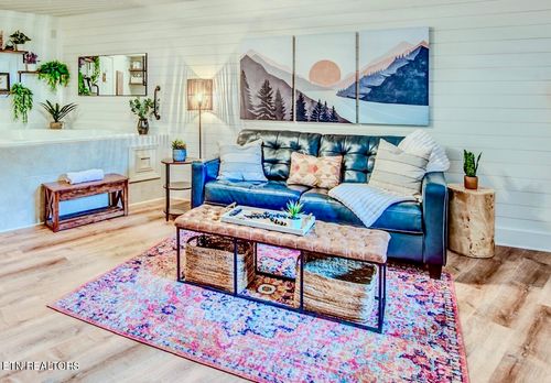 3a-306 Baskins Creek Rd, Gatlinburg, TN, 37738-3504 | Card Image