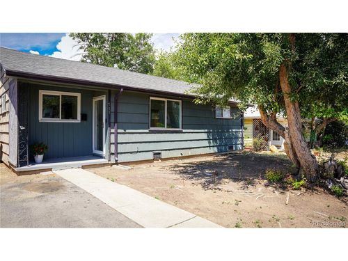 711 S Lipan St, Denver, CO, 80223-2742 | Card Image