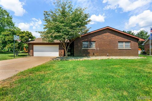 134 Kendall Dr, Wood River, IL, 62095-4009 | Card Image