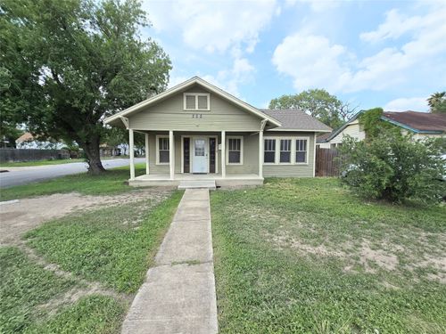 222 W Buchanan St, Harlingen, TX, 78550-6608 | Card Image