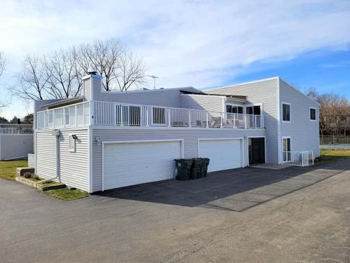 1a-2252 N Baldwin Way, Palatine, IL, 60074-1358 | Card Image