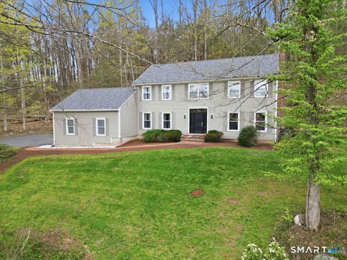 11 Cricket Ln, Avon, CT, 06001-2325 | Card Image