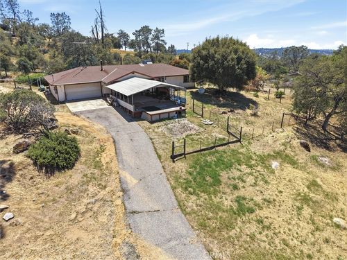 37494 Eagle Dr, Raymond, CA, 93653-9513 | Card Image