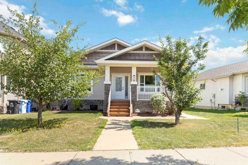 177 Sparrow Hawk Drive, Fort Mcmurray, AB, T9K0L2 | Card Image
