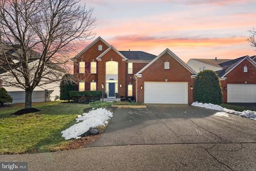 14213 Sharpshinned Dr, GAINESVILLE, VA, 20155-5833 | Card Image