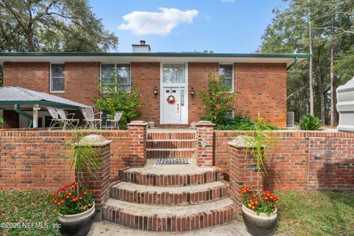 8290 Melrose Rd, Melrose, FL, 32666-8927 | Card Image