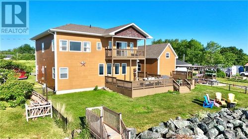 519 Bel-Air Rue, Beresford, NB, E8K1X8 | Card Image