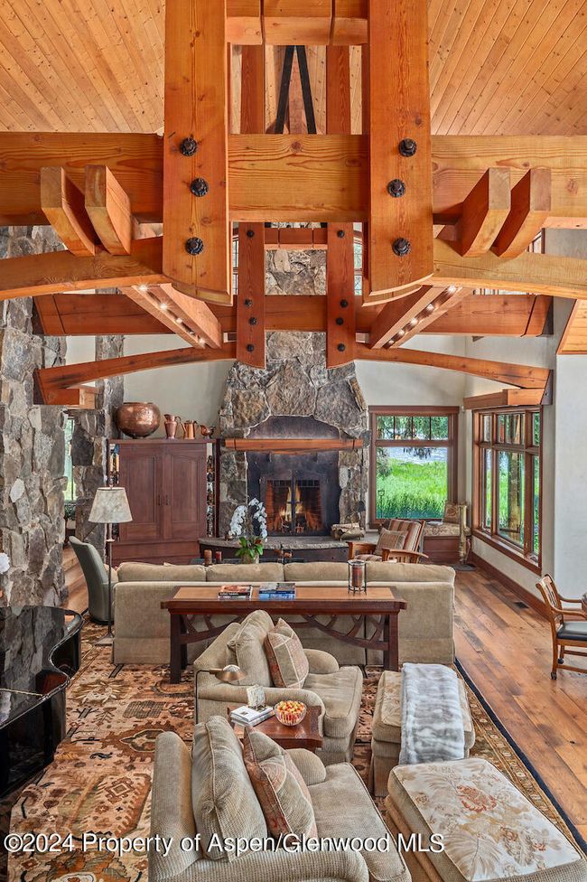 A masterpiece of architectural elegance, one of Tim Hagman's masterworks. | Image 18