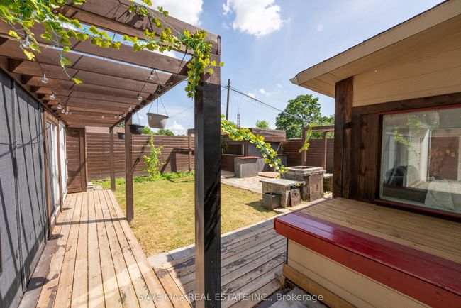 69 Eldomar Ave, House other with 4 bedrooms, 3 bathrooms and 5 parking in Brampton ON | Image 37