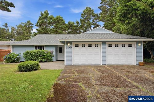 205 Lancer St, Lincoln City, OR, 97367-5205 | Card Image